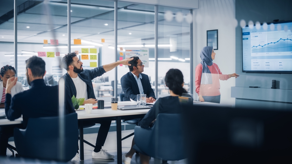 Hunters, Farmers, Hybrids: Choosing The Right Sales Archetype For Your Business Growth In The Middle East